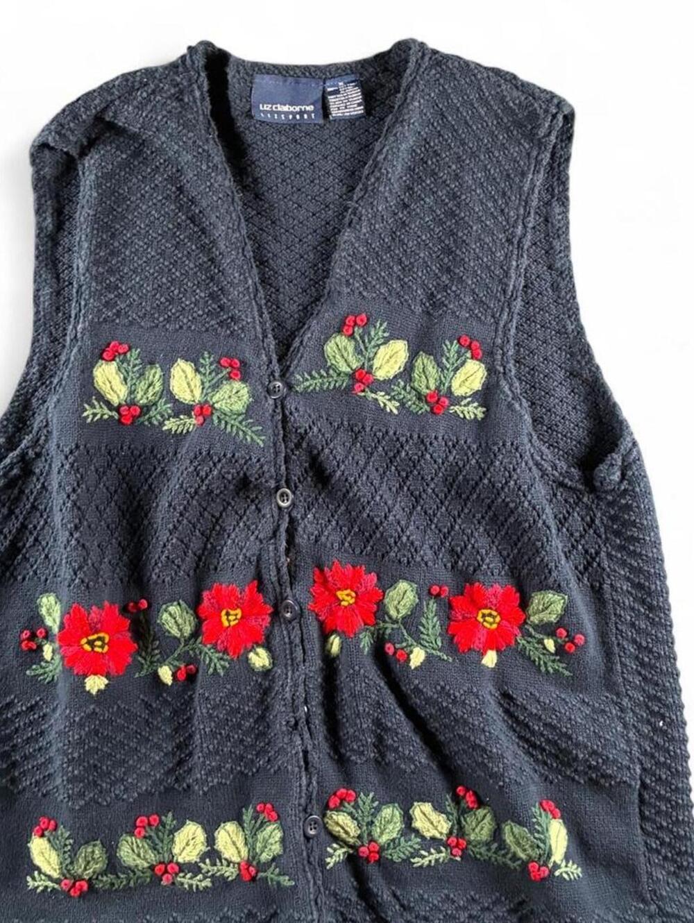 Winter Women's XL Black and Gray Embroidered Knit Vest Holiday Christmas